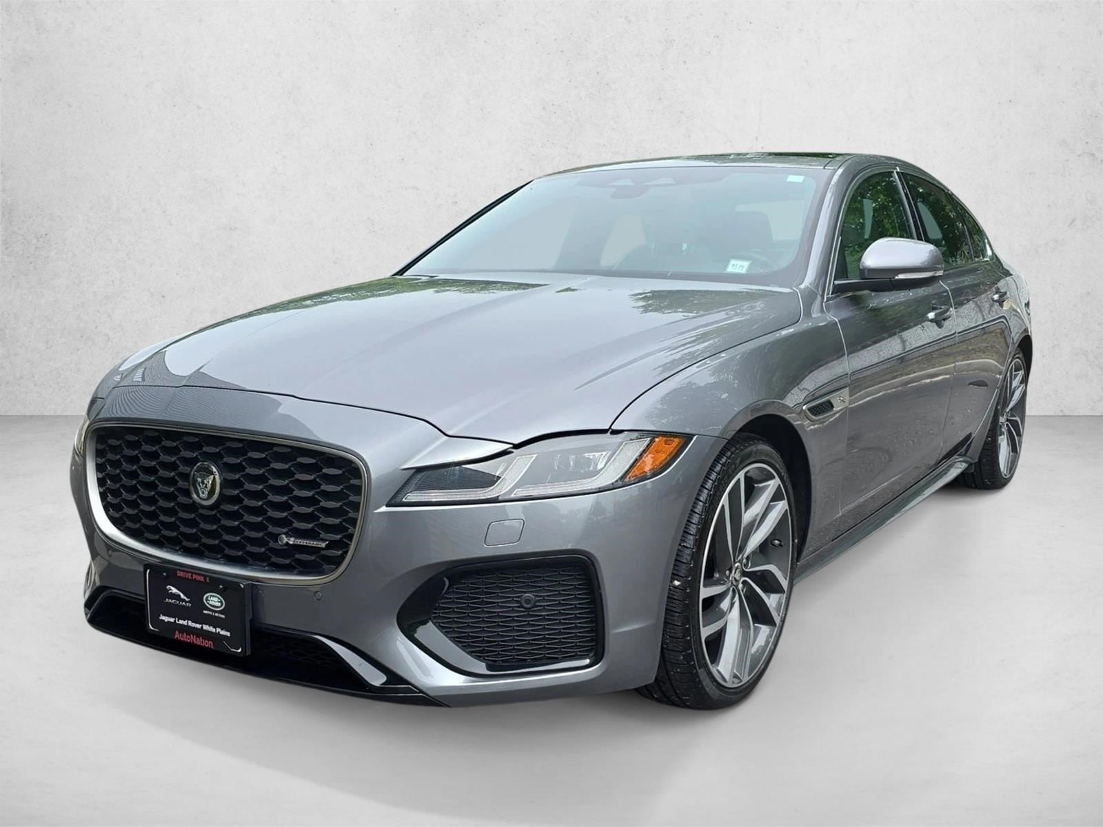 2024 Jaguar XF P300 R-Dynamic SE's photo