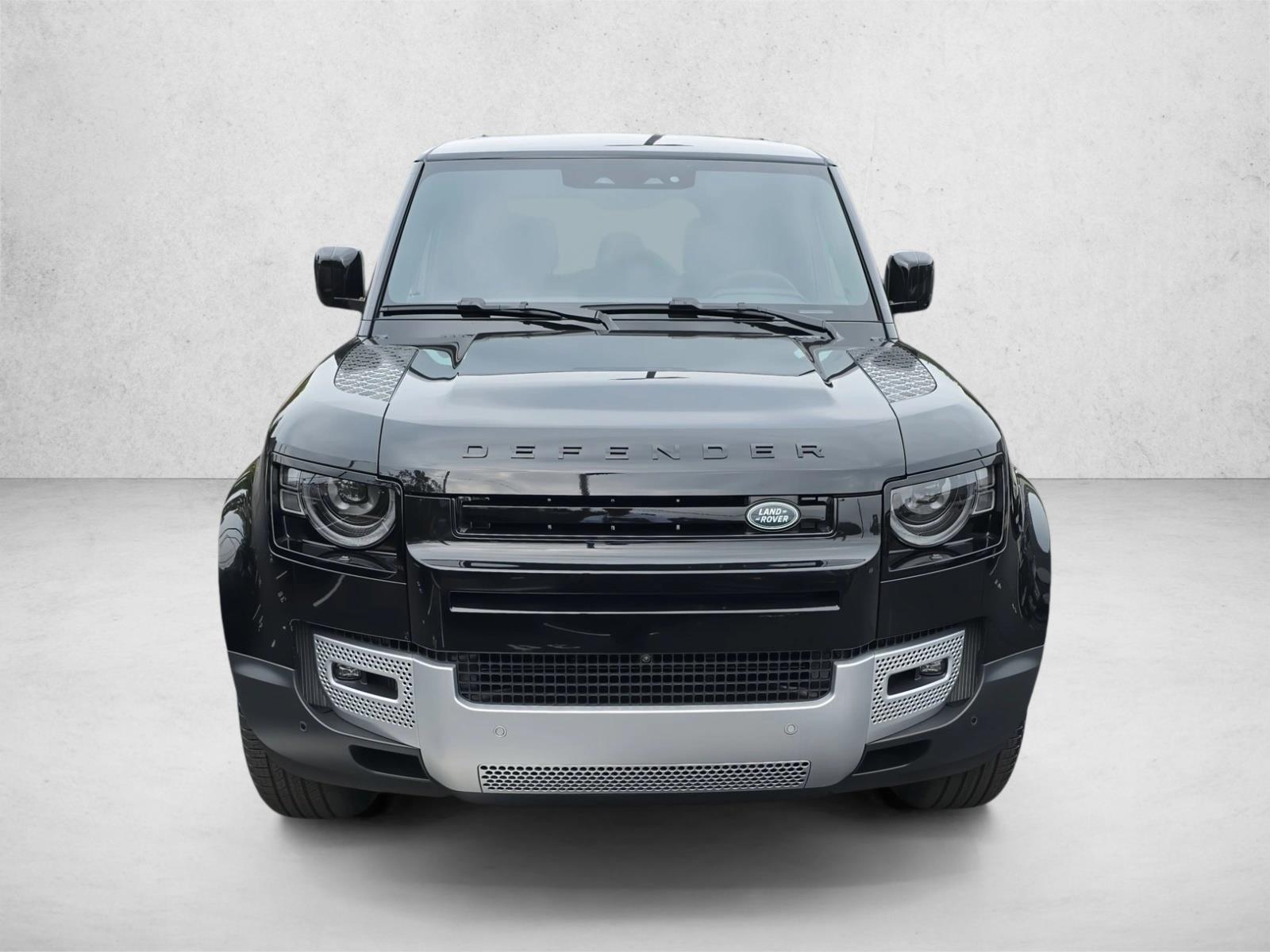 2025 Land Rover Defender S photo 2