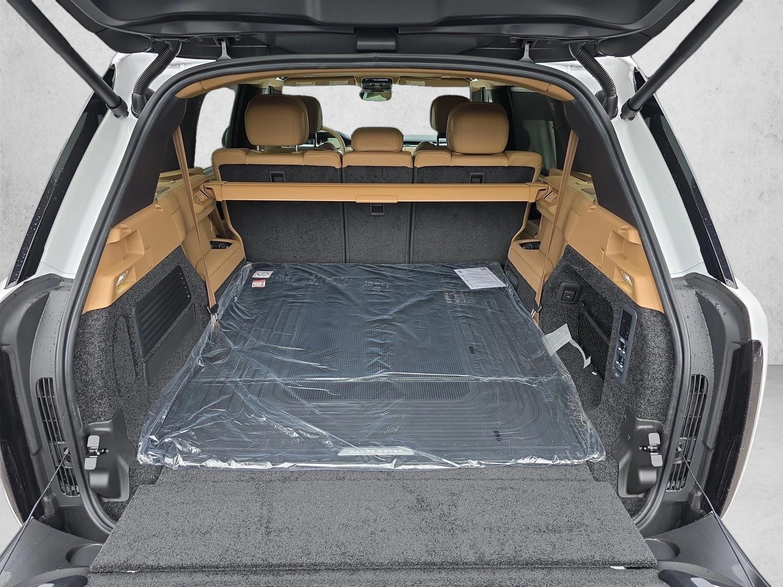 2026 Land Rover Range Rover SE - Photo 12