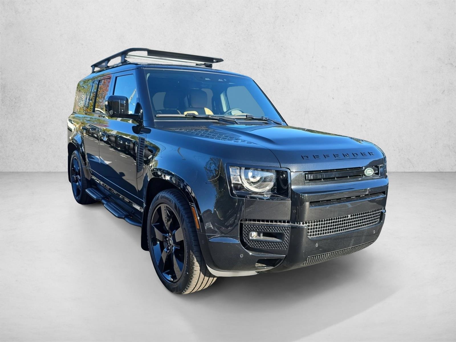 2025 Land Rover Defender X-Dynamic SE photo 3