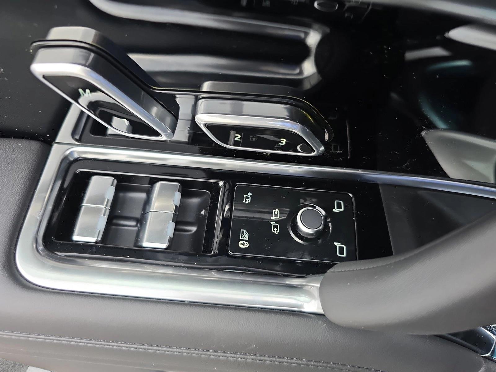 2026 Land Rover Range Rover SE - Photo 28