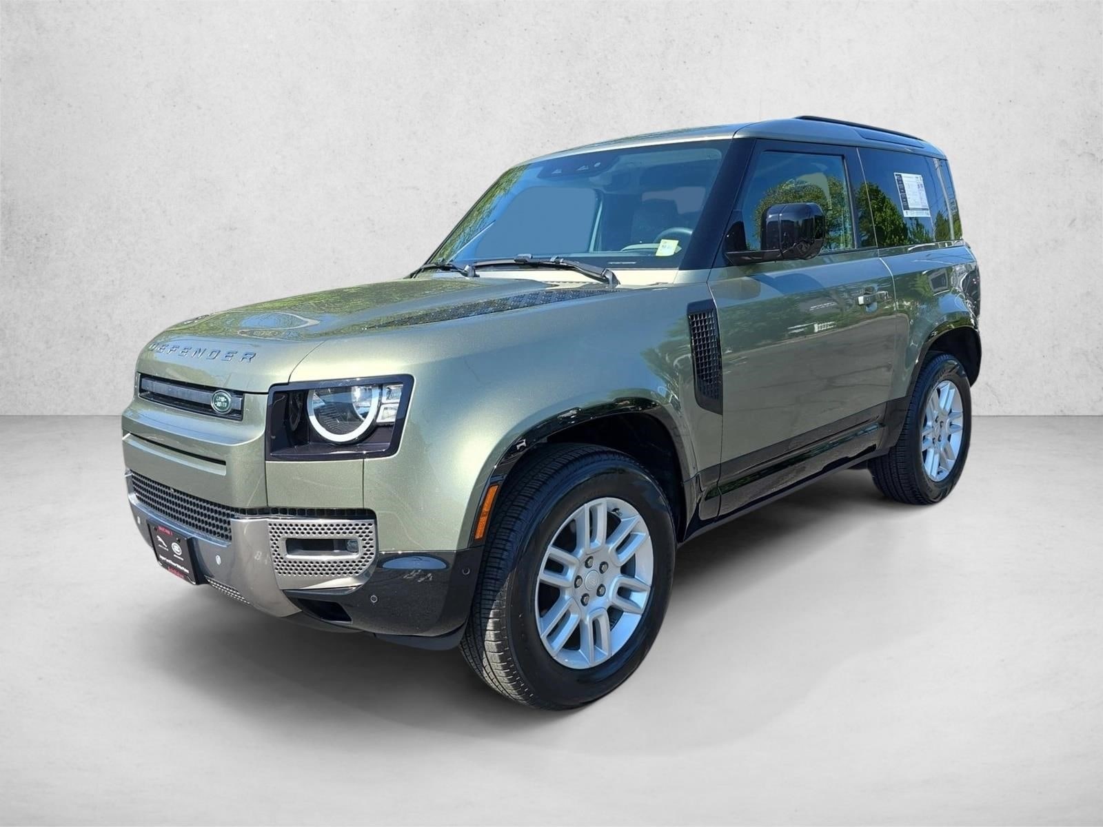 2023 Land Rover Defender S's photo