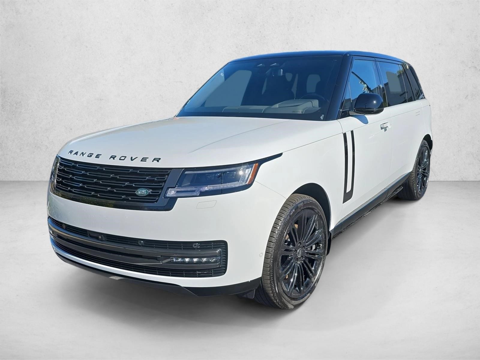 2025 Land Rover Range Rover SE's photo