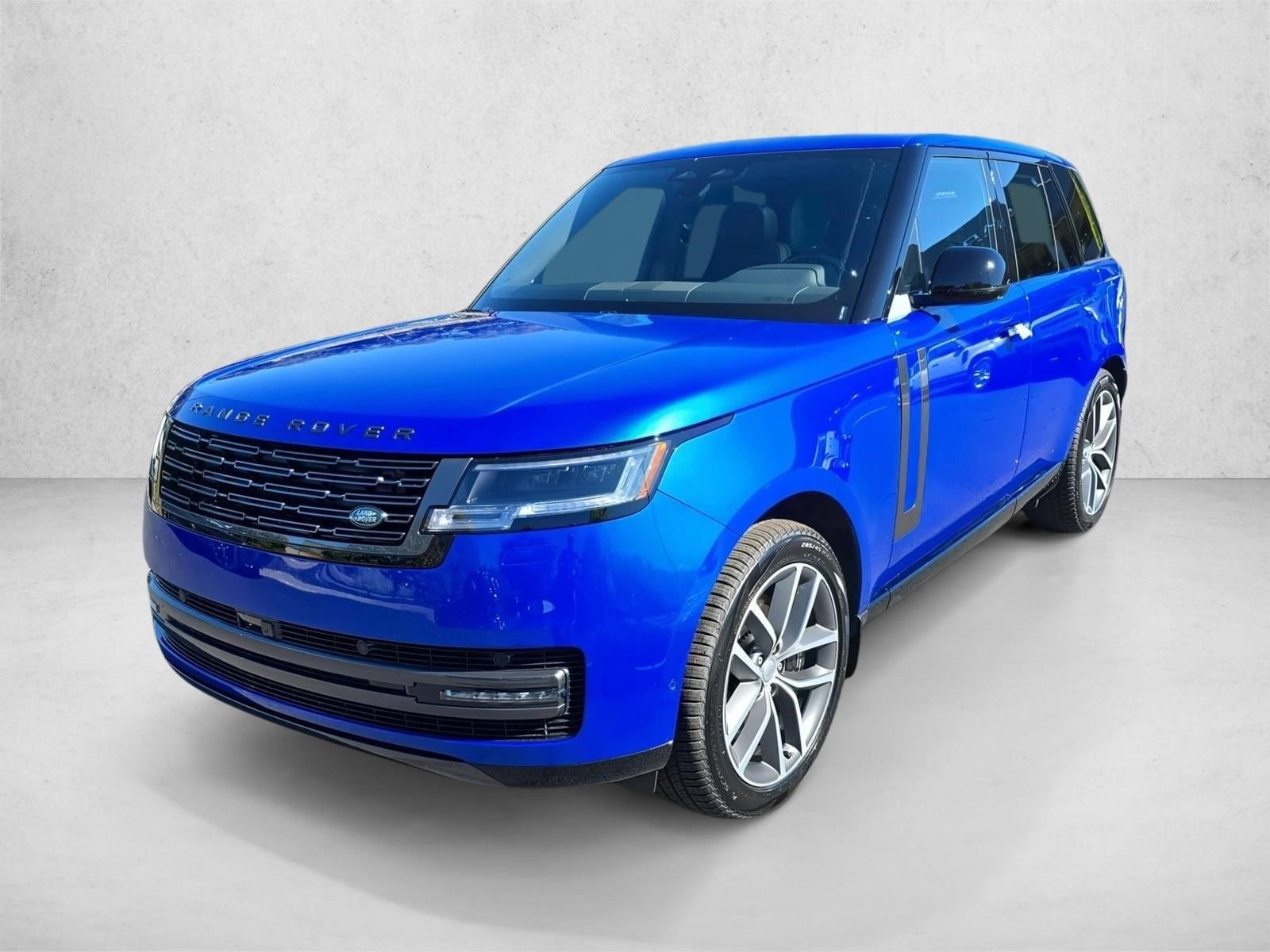 2025 Land Rover Range Rover SE's photo
