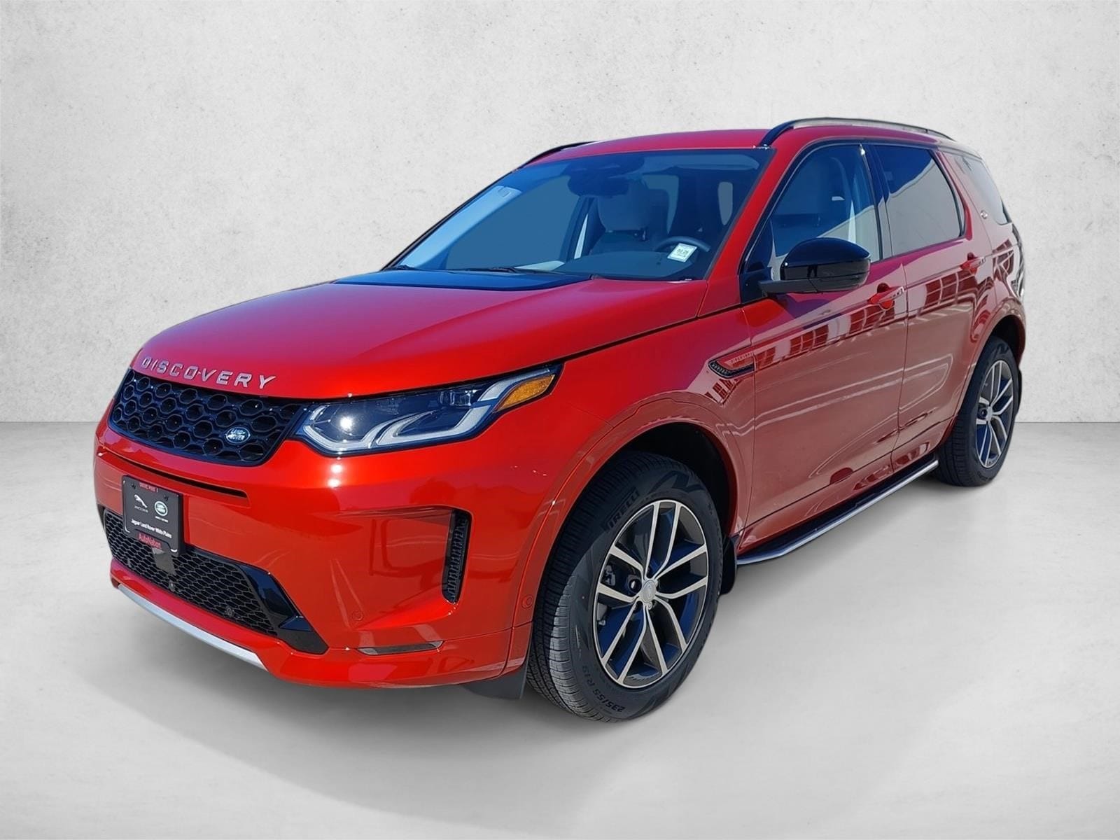2025 Land Rover Discovery Sport 2.0 S's photo