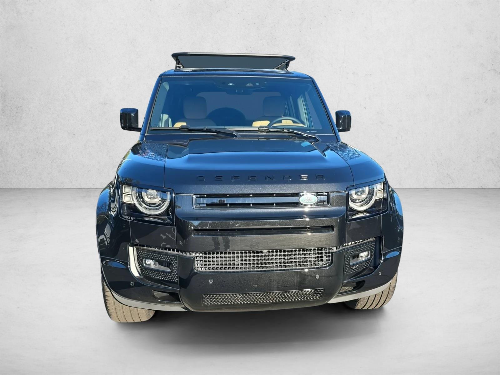 2025 Land Rover Defender X-Dynamic SE photo 2