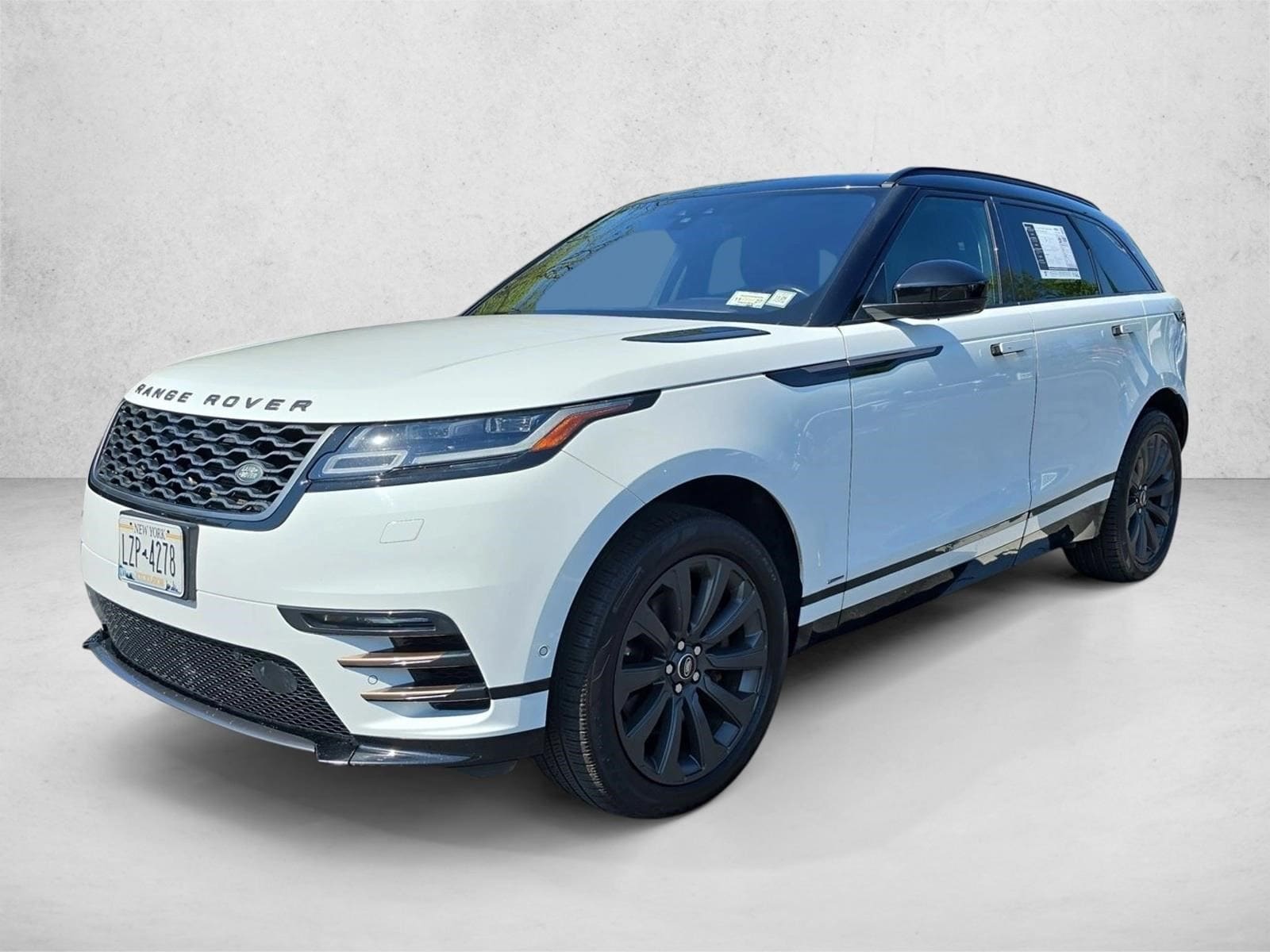 2019 Land Rover Range Rover Velar R-Dynamic SE V6 (340HP)'s photo