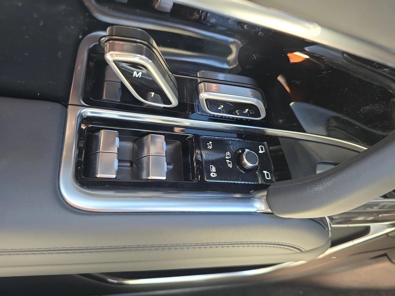 2026 Land Rover Range Rover SE - Photo 26