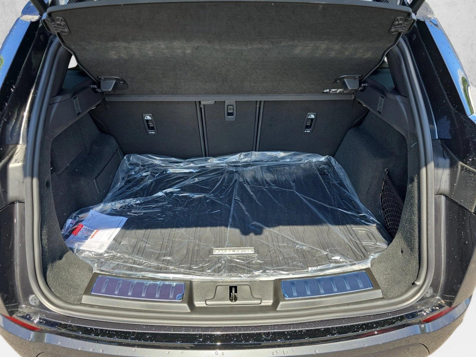 2026 Land Rover Range Rover Evoque Hoxton Edition - Photo 12