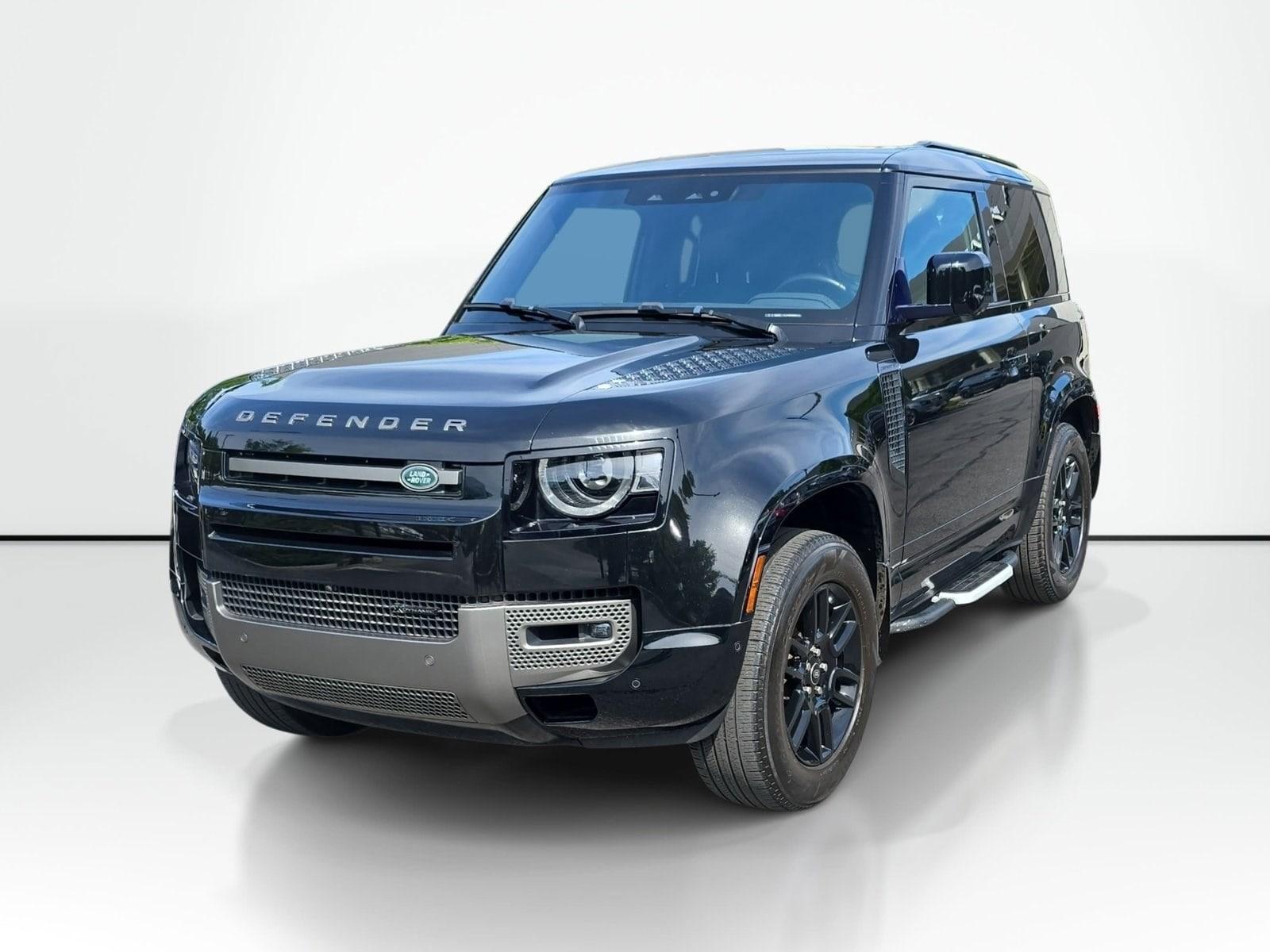 2022 Land Rover Defender X-Dynamic S's photo