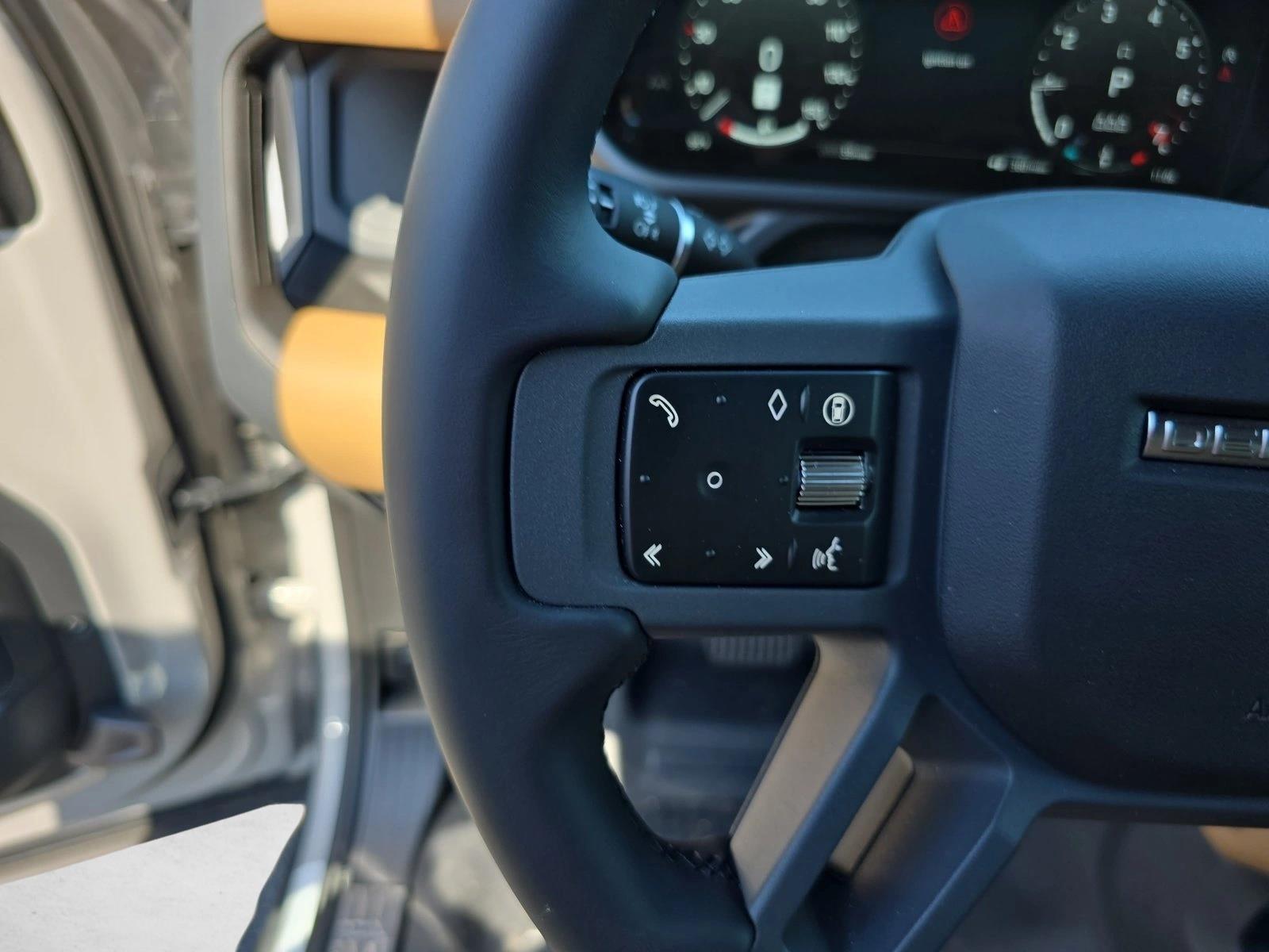 2026 Land Rover Defender S - Photo 17