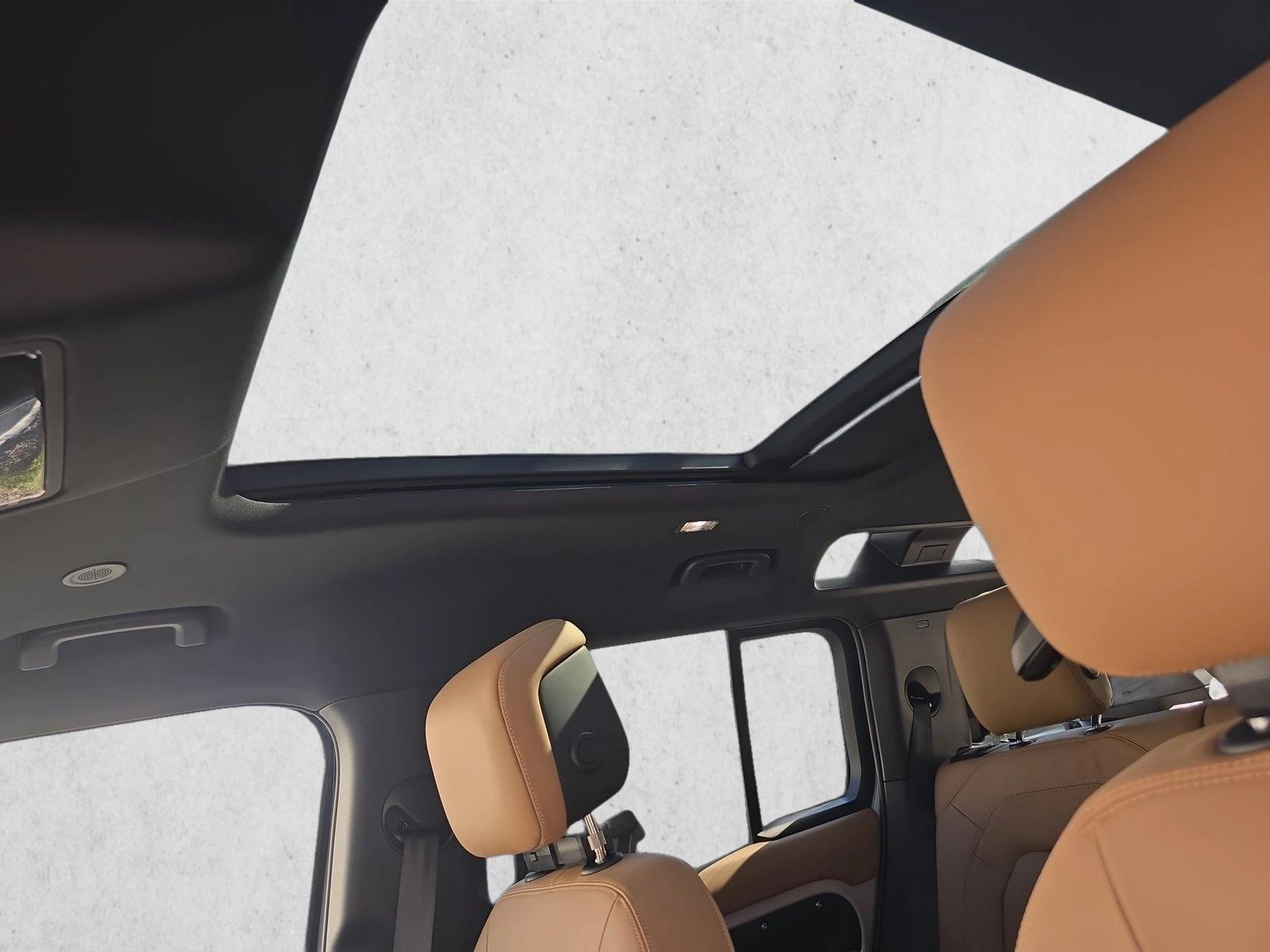 2026 Land Rover Defender S - Photo 28