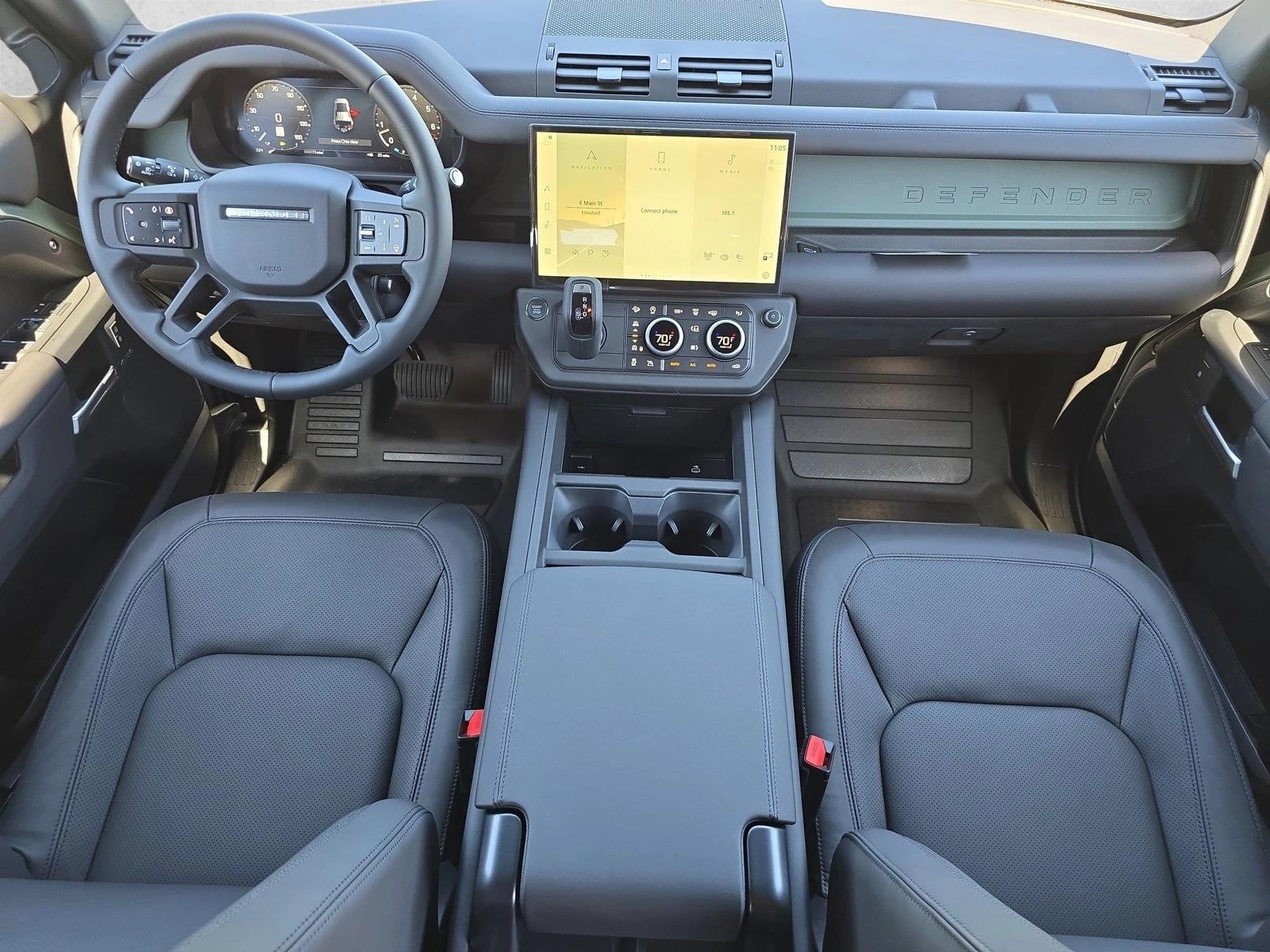 2026 Land Rover Defender Trophy Edition - Photo 9