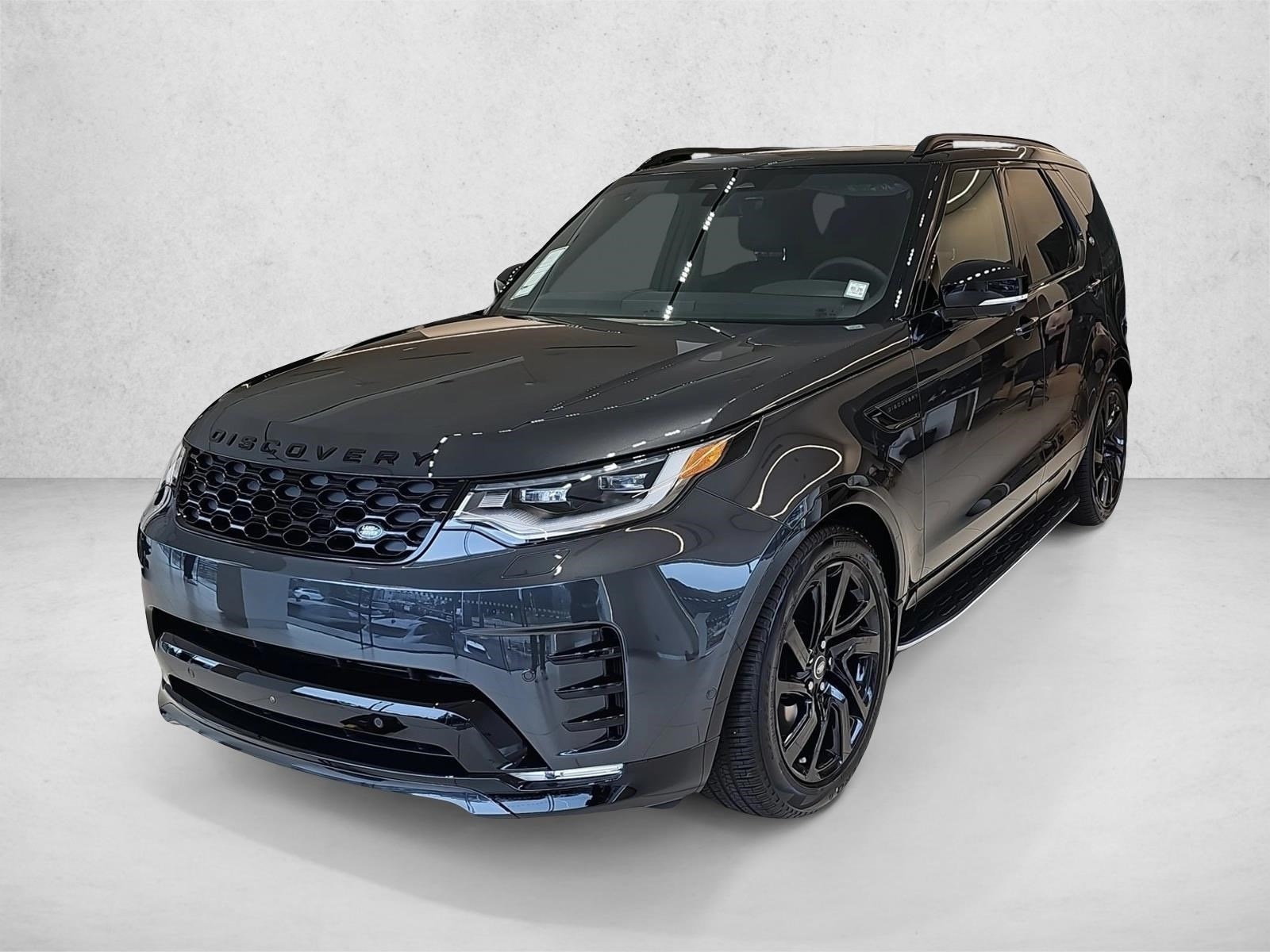 2025 Land Rover Discovery P360 Dynamic SE's photo