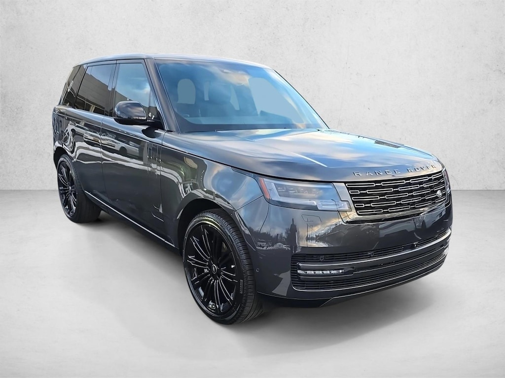 New 2025 Land Rover Range Rover P400 SE SUV