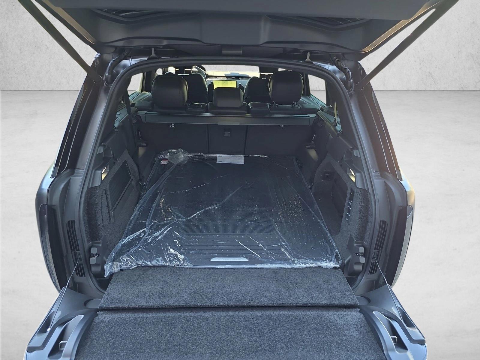 2026 Land Rover Range Rover SE - Photo 12
