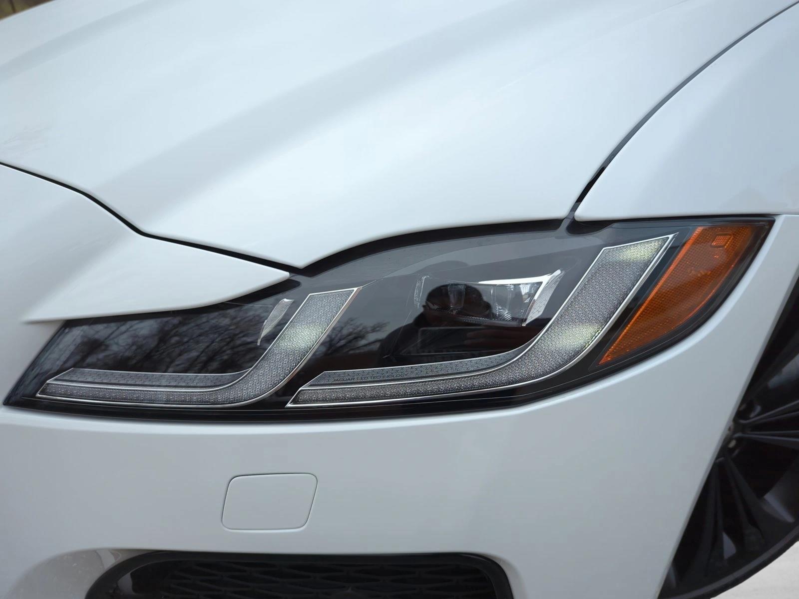 2024 Jaguar XF R-Dynamic SE photo 2