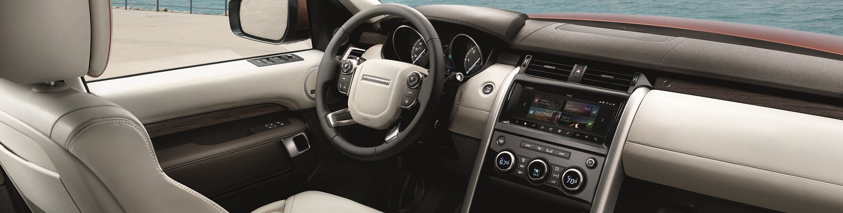 Land Rover Discovery Interior