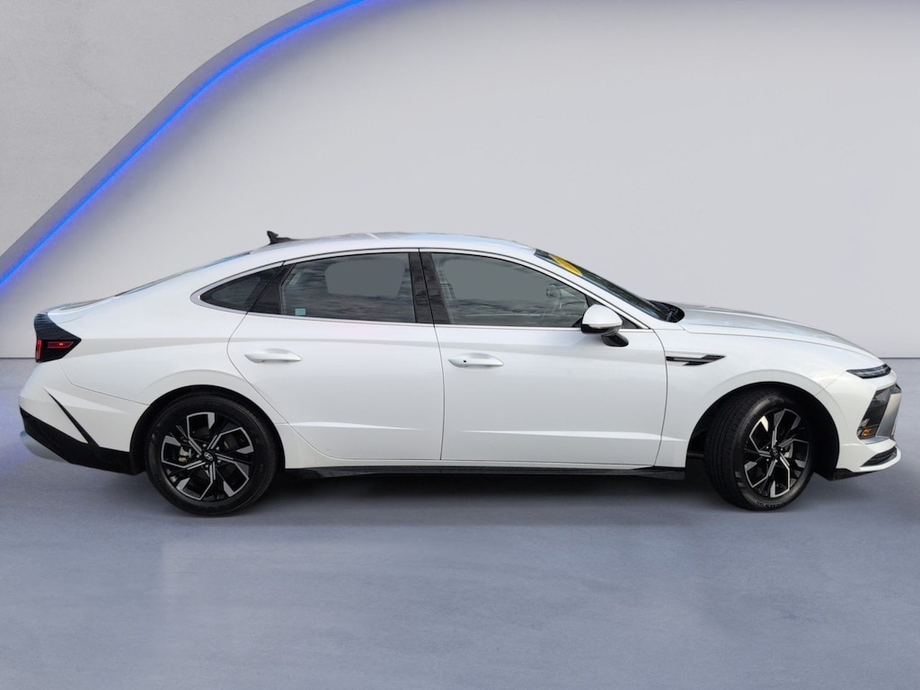 Used 2025 Hyundai Sonata SEL Sedan