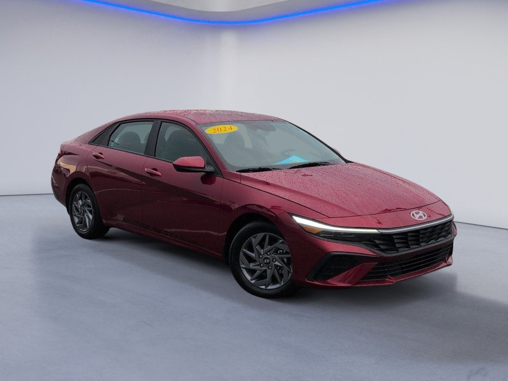 Used 2024 Hyundai Elantra SEL Sedan