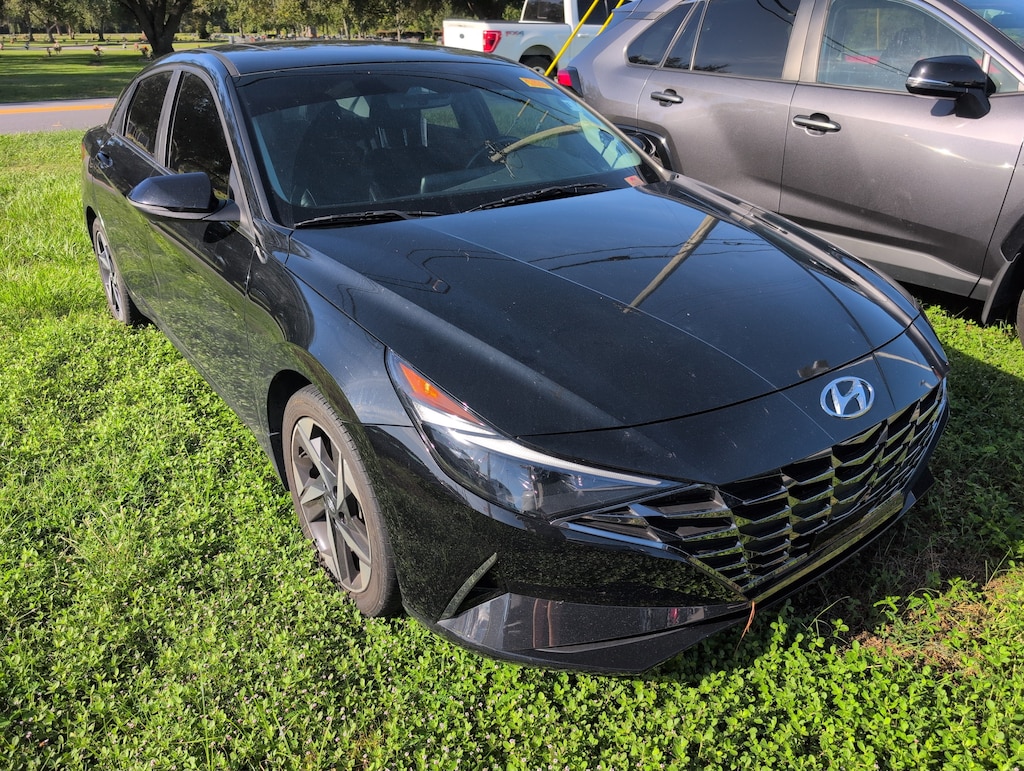 Used 2023 Hyundai Elantra Limited Sedan
