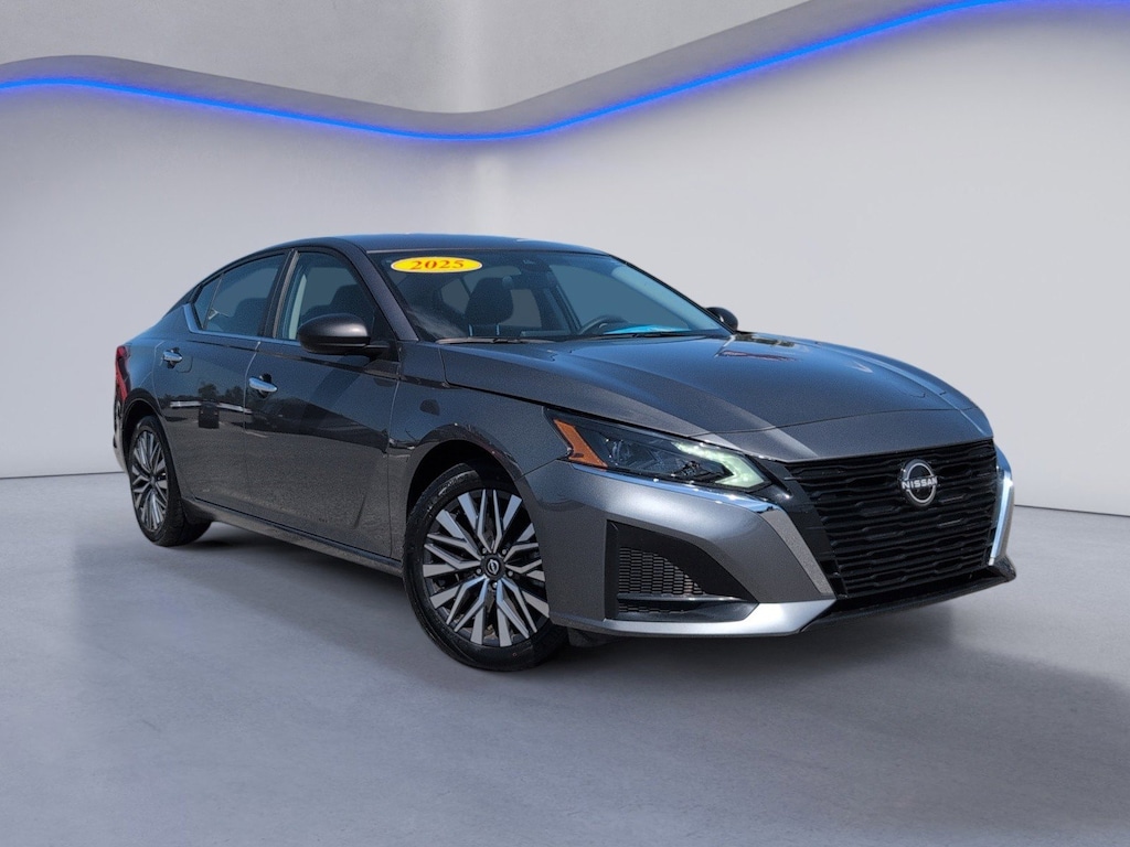 Used 2025 Nissan Altima 2.5 SV Sedan