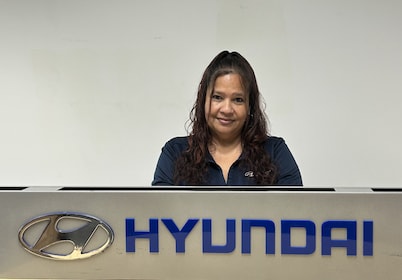 Staff member Lourdes Narvaez from ID_f8ebf79d0ebb