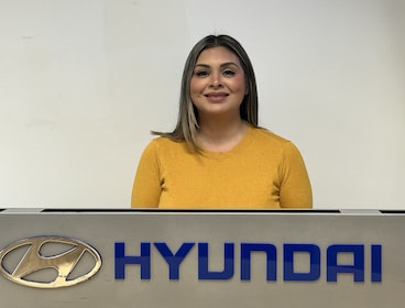 Staff member Diana Lozada from ID_f8ebf79d0ebb