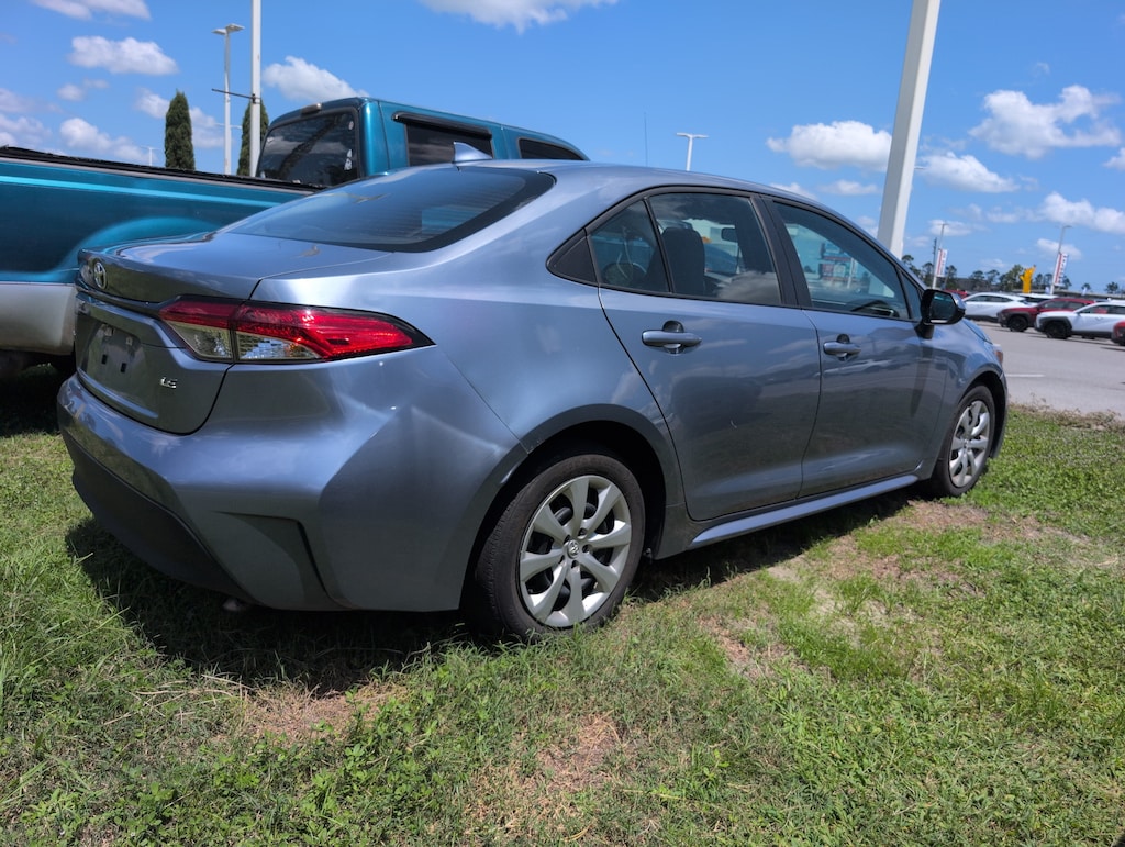 Used 2025 Toyota Corolla LE Sedan
