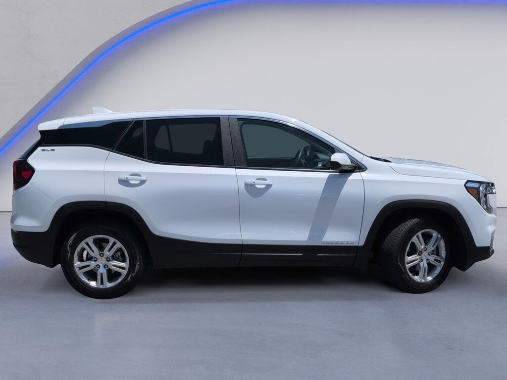 Used 2024 GMC Terrain SLE SUV