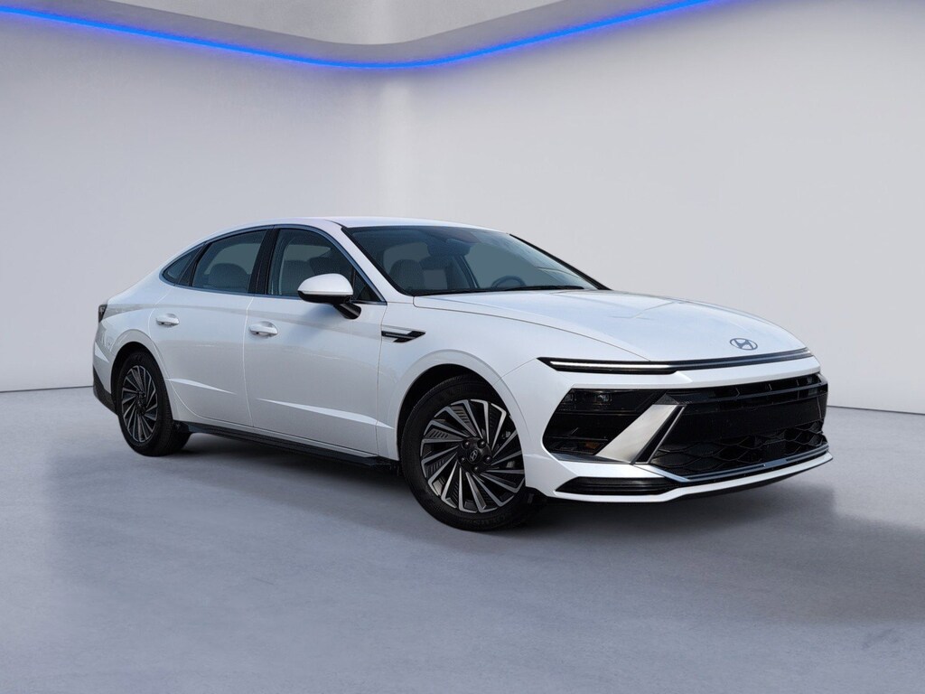 New 2025 Hyundai Sonata Hybrid SEL Sedan