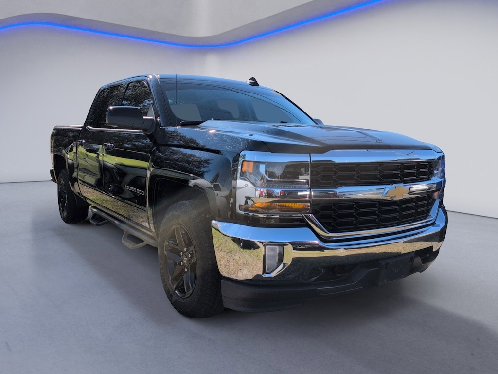 Used 2017 Chevrolet Silverado 1500 LT Truck