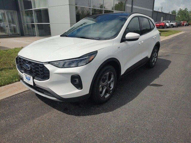 2025 Ford Escape ST-Line Select photo 3