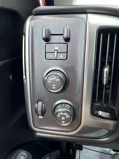 2017 Chevrolet Silverado 1500 LT Z71 - Photo 16