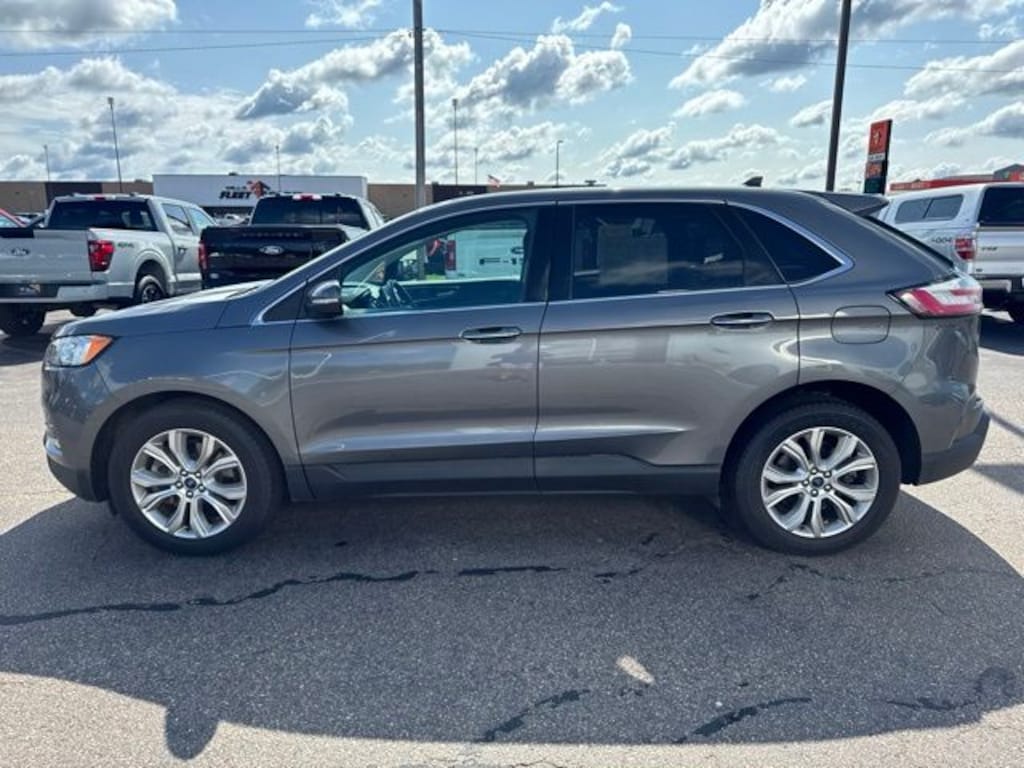 Certified 2022 Ford Edge Titanium SUV