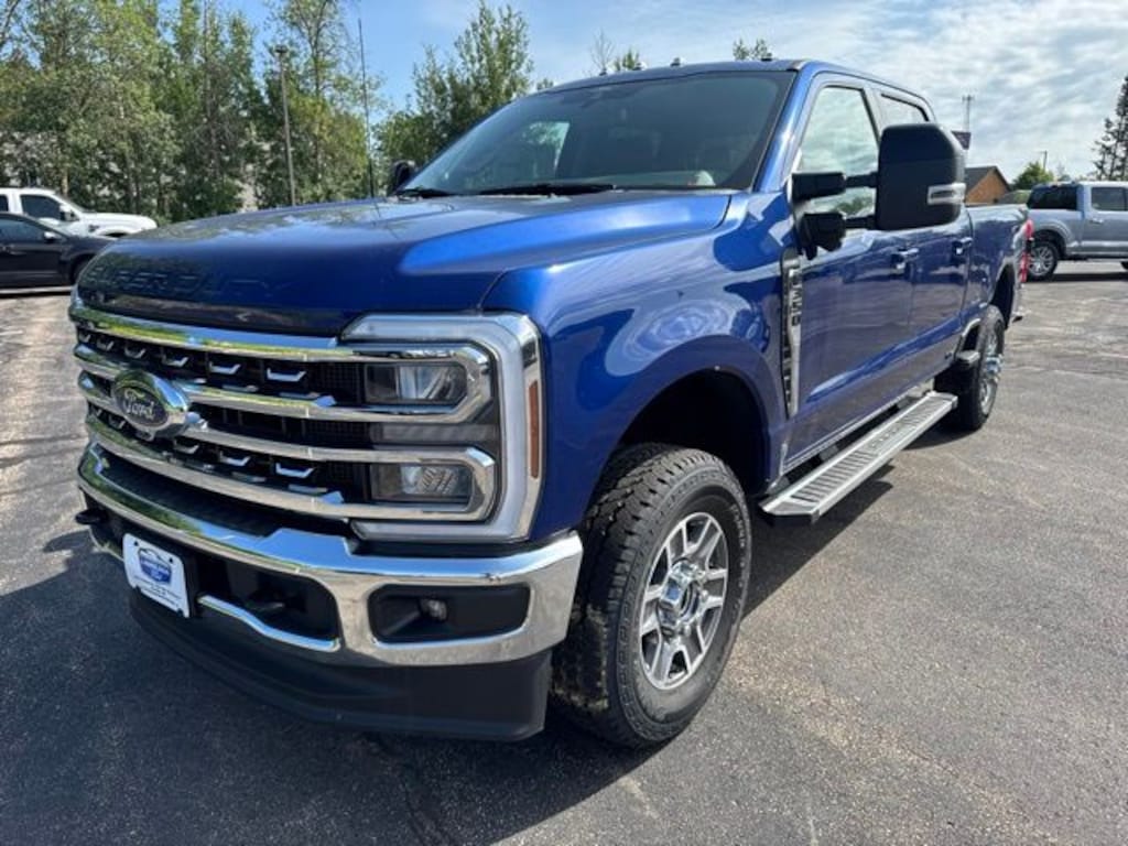 New 2026 Ford Super Duty F-350® Lariat® TRUCK