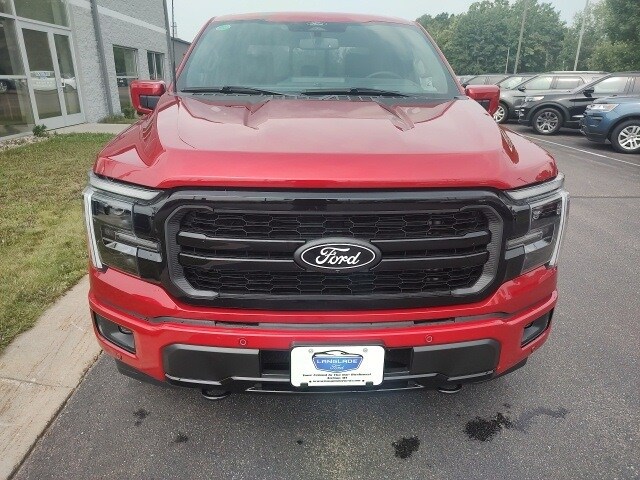 2025 Ford F-150 Lariat photo 2