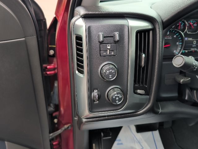 2017 Chevrolet Silverado 1500 LT Z71 - Photo 19