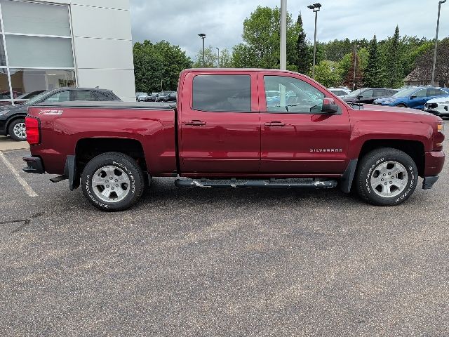 2017 Chevrolet Silverado 1500 LT Z71 - Photo 8