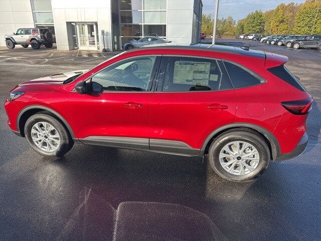 2026 Ford Escape Active photo 2