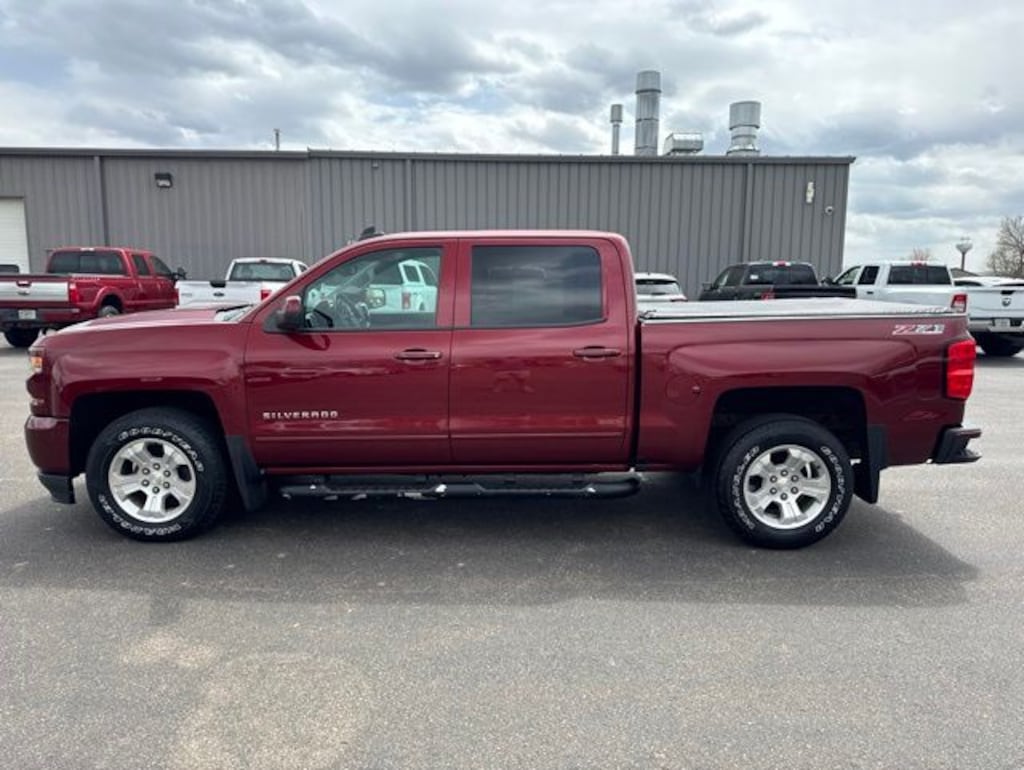 Used 2017 Chevrolet Silverado 1500 LT Truck