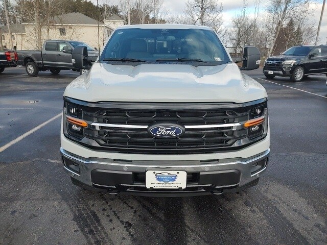 2024 Ford F-150 XLT photo 2