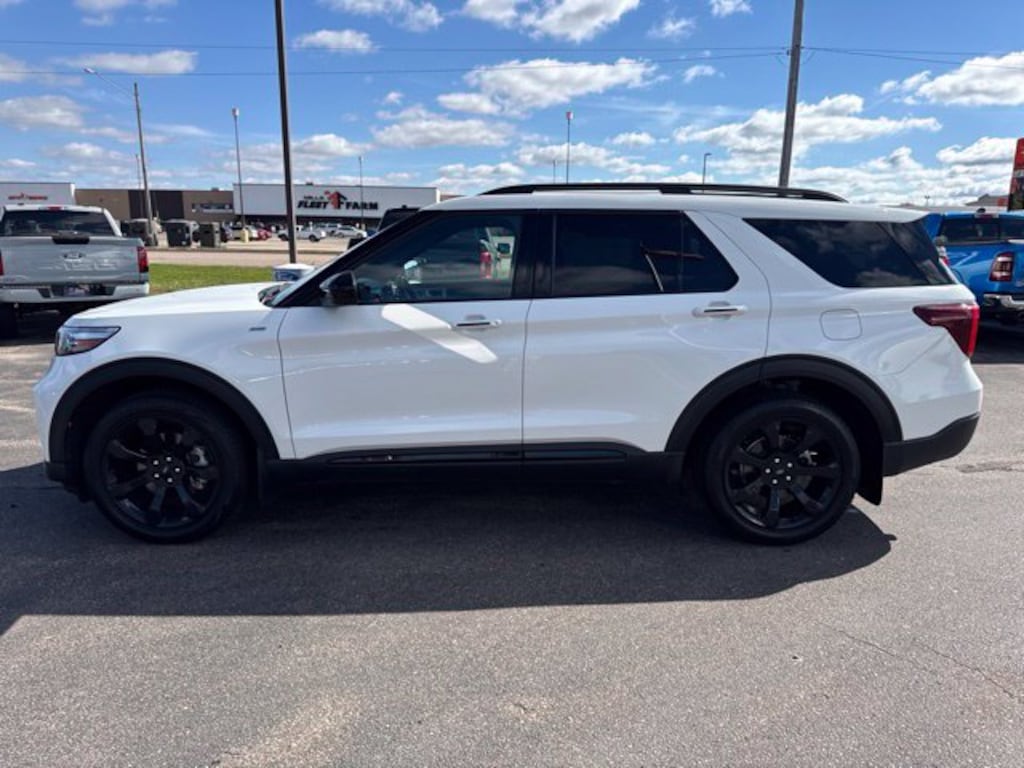 Certified 2023 Ford Explorer ST-Line SUV