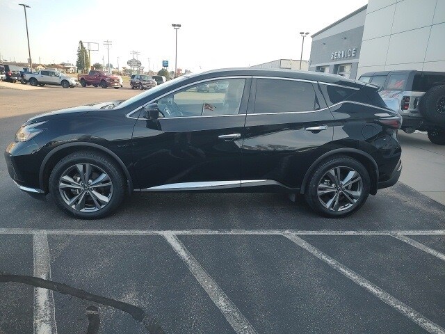 2023 Nissan Murano Platinum photo 2
