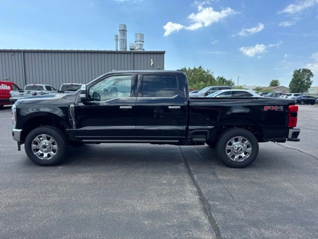 New 2026 Ford Super Duty F-250® Lariat® TRUCK