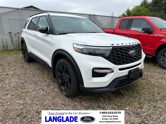 2023 Ford Explorer SUV 