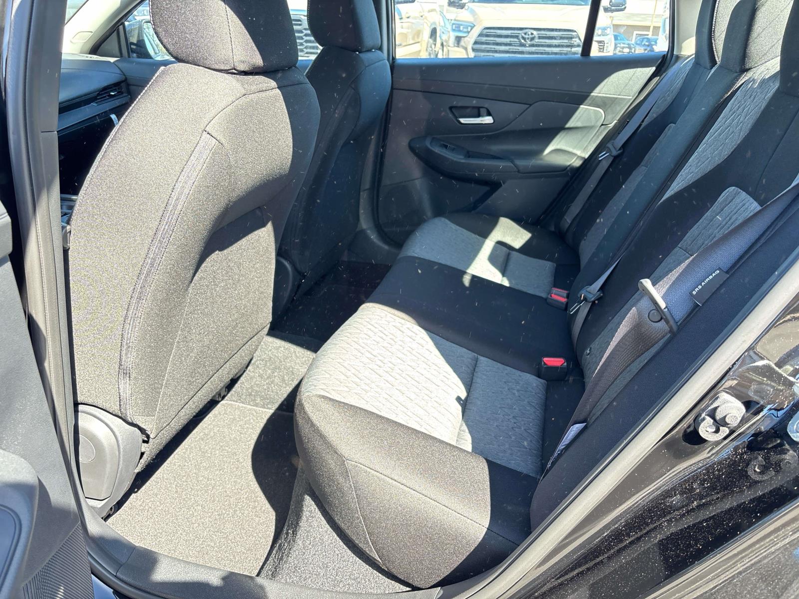 2026 Nissan Sentra SV - Photo 7