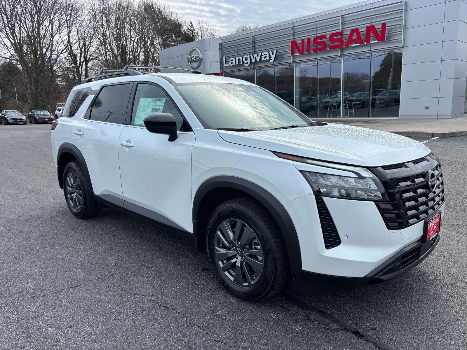 2026 Nissan Pathfinder SV 4WD's photo