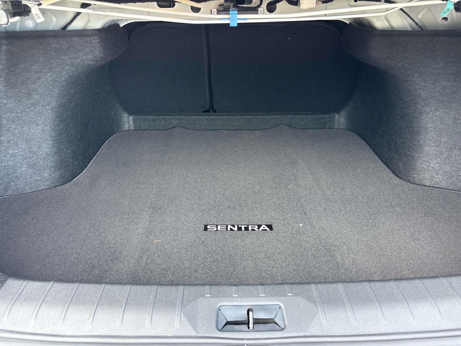 2027 Nissan Sentra SV - Photo 6