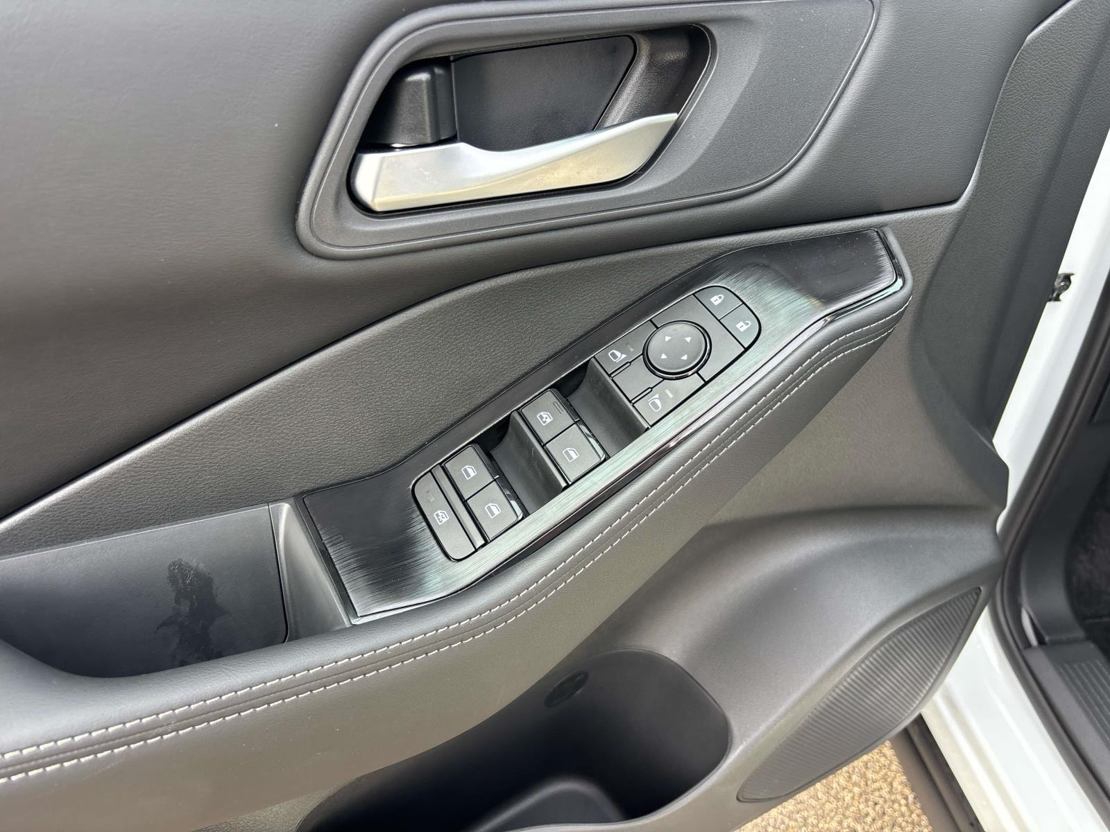 2026 Nissan Rogue SV - Photo 10